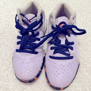 Under Armour Girl’s Basketball Shoes size 2.5